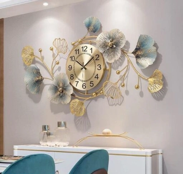 TANNER TIME  Decorative Golden Metal  Wallclock   -  Free Size,  Metal, Pack of1, Horizantal 